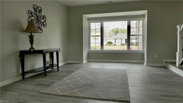 1725 Star Lake DR, Virginia Beach, VA 23453