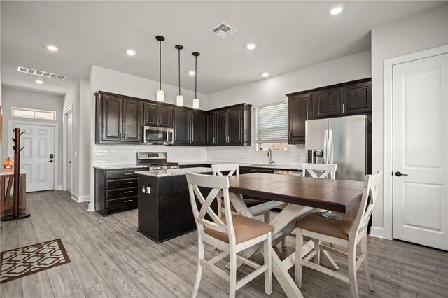 12900 Stanford DR, Austin, TX 78748