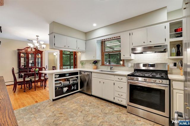 461 Otterhole Road, West Milford, NJ 07480