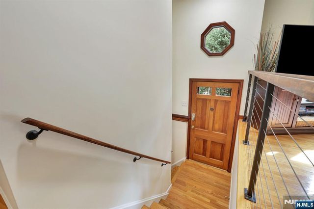 461 Otterhole Road, West Milford, NJ 07480