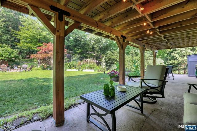 461 Otterhole Road, West Milford, NJ 07480
