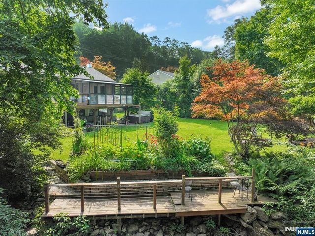 461 Otterhole Road, West Milford, NJ 07480