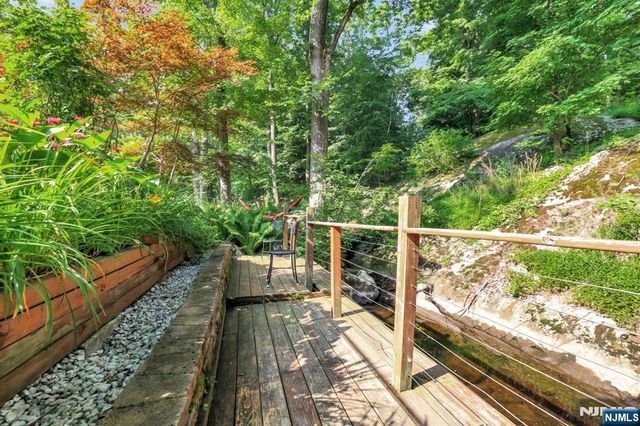 461 Otterhole Road, West Milford, NJ 07480