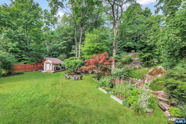 461 Otterhole Road, West Milford, NJ 07480