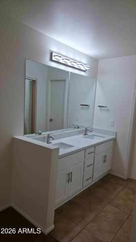 1717 E UNION HILLS Drive 1095, Phoenix, AZ 85024