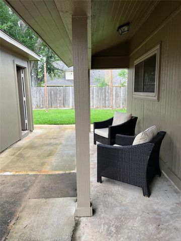 12314 Meadowhollow Drive, Meadows Place, TX 77477