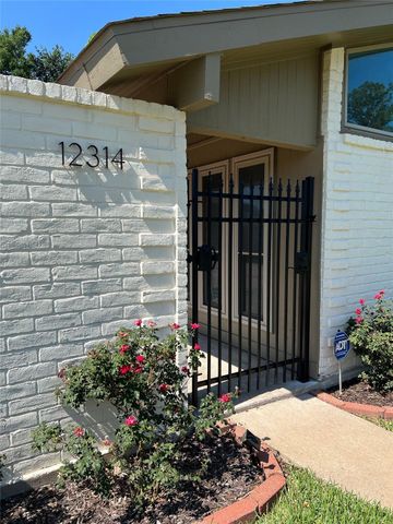 12314 Meadowhollow Drive, Meadows Place, TX 77477