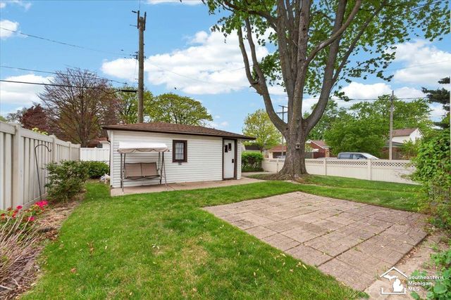 604 8th Street, Wyandotte, MI 48192