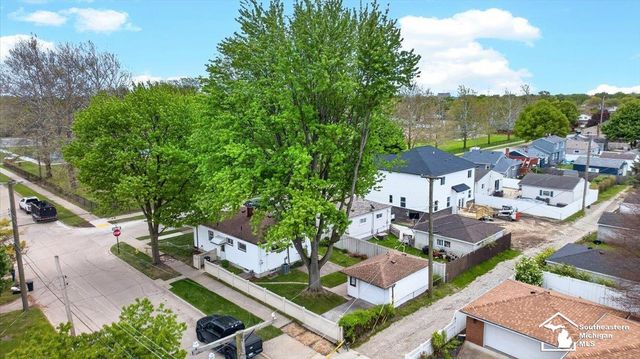 604 8th Street, Wyandotte, MI 48192