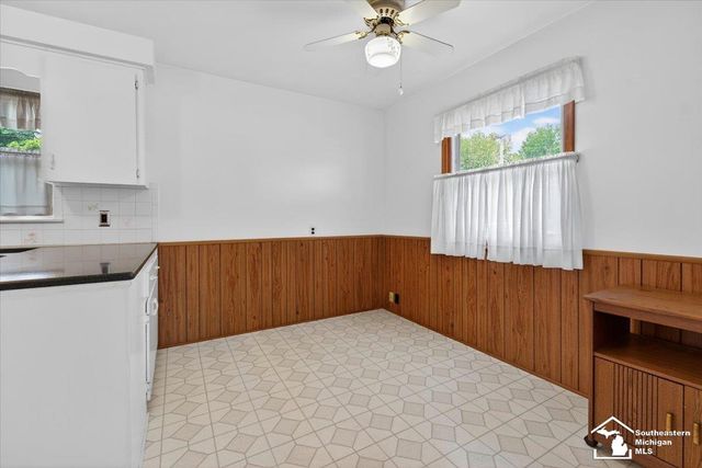 604 8th Street, Wyandotte, MI 48192