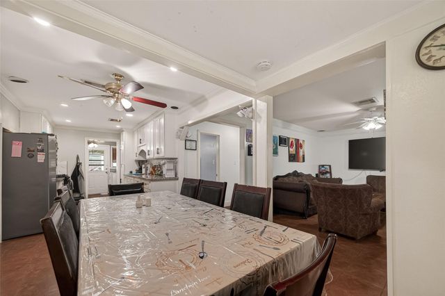 2111 Hickory Lane, Pasadena, TX 77502