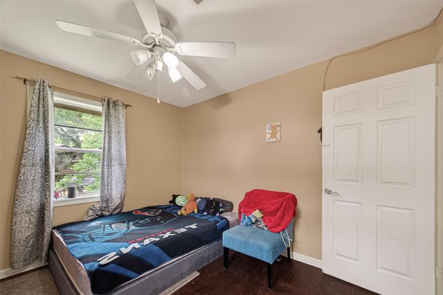 2111 Hickory Lane, Pasadena, TX 77502