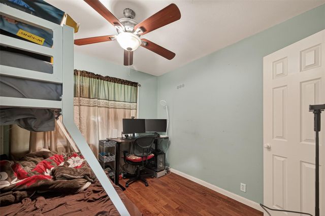 2111 Hickory Lane, Pasadena, TX 77502