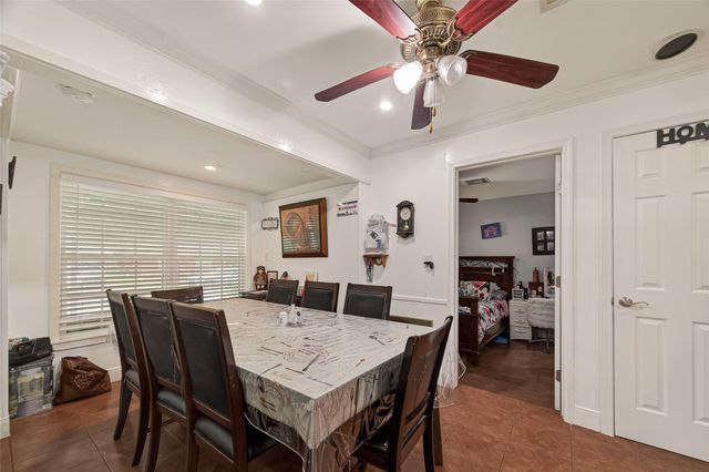 2111 Hickory Lane, Pasadena, TX 77502