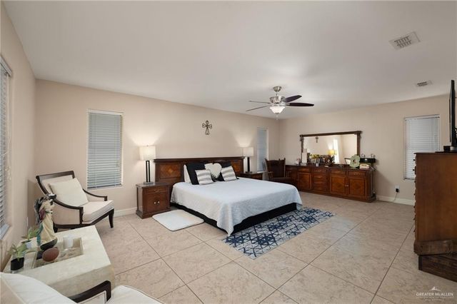 304 Ric Mar Street, Edinburg, TX 78541