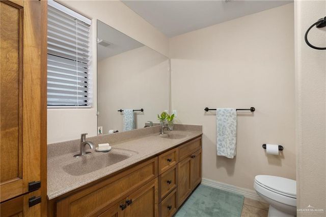 304 Ric Mar Street, Edinburg, TX 78541
