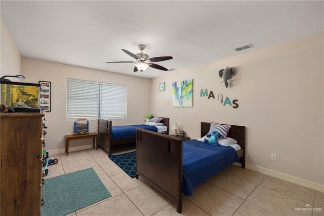 304 Ric Mar Street, Edinburg, TX 78541