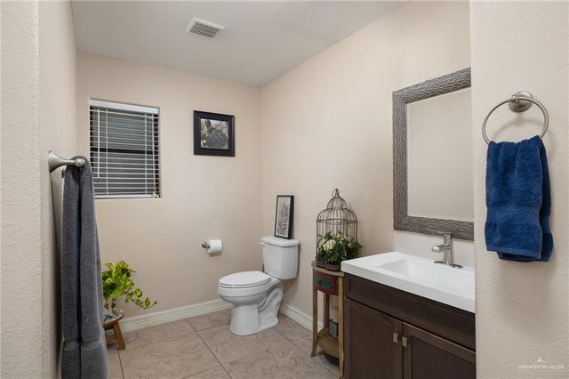 304 Ric Mar Street, Edinburg, TX 78541
