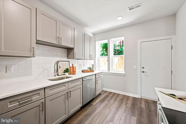 1207 S HARMONY ST, Philadelphia, PA 19146