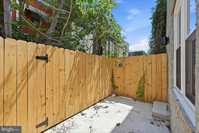 1207 S HARMONY ST, Philadelphia, PA 19146