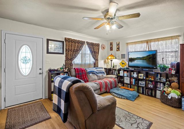 815 Cypress LN, Cottonwood Shores, TX 78657