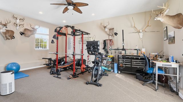 2877 Sixteenth Model Rd, Manchester, TN 37355