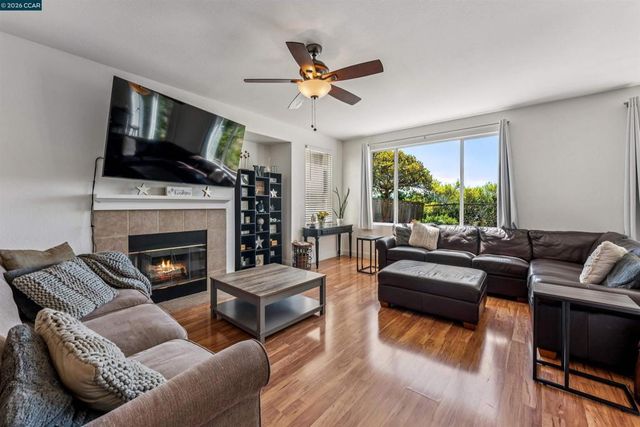 4000 Hiller Ln, Martinez, CA 94553