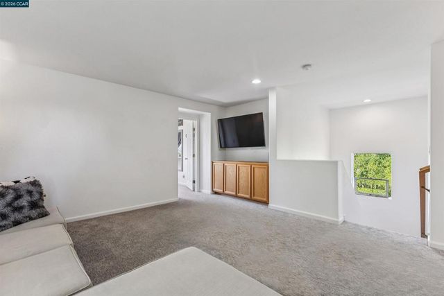 4000 Hiller Ln, Martinez, CA 94553
