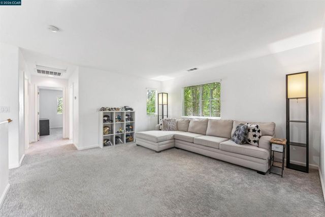4000 Hiller Ln, Martinez, CA 94553