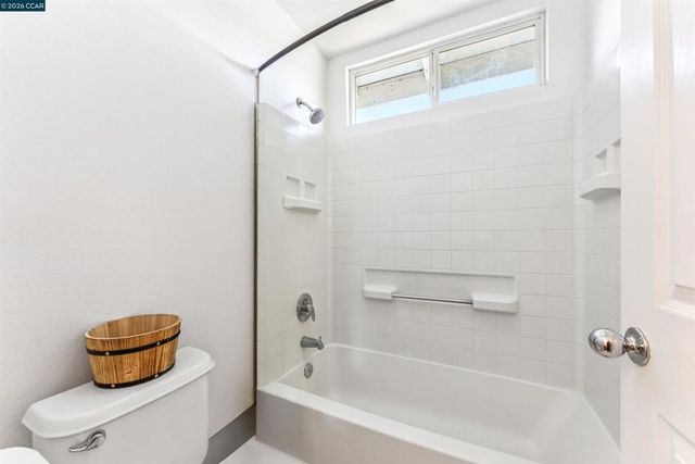 4000 Hiller Ln, Martinez, CA 94553