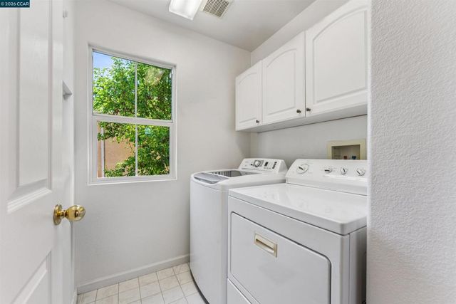 4000 Hiller Ln, Martinez, CA 94553