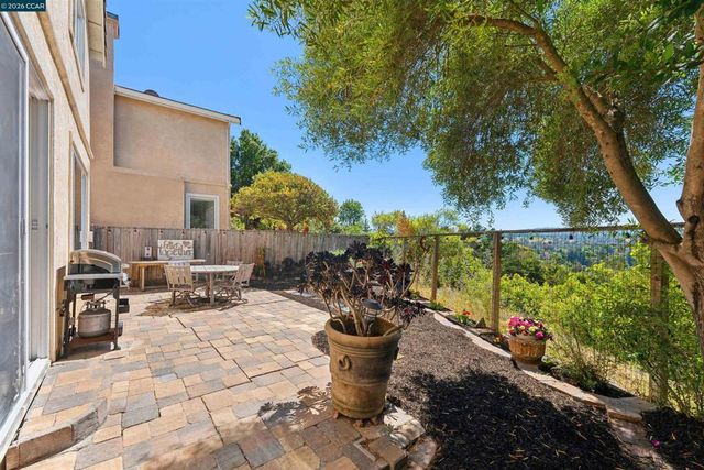 4000 Hiller Ln, Martinez, CA 94553