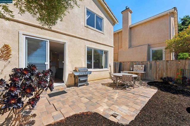 4000 Hiller Ln, Martinez, CA 94553