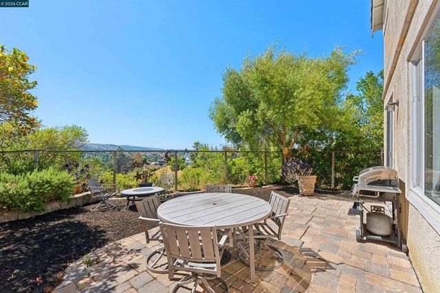 4000 Hiller Ln, Martinez, CA 94553