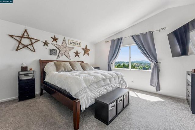 4000 Hiller Ln, Martinez, CA 94553