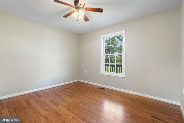266 SHANNON HILL LN, Charles Town, WV 25414
