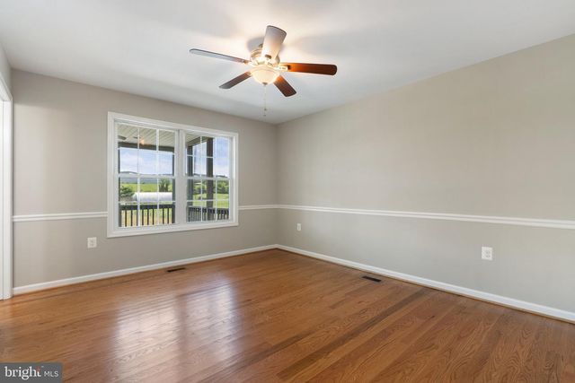 266 SHANNON HILL LN, Charles Town, WV 25414