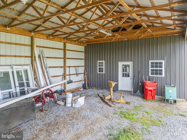 266 SHANNON HILL LN, Charles Town, WV 25414