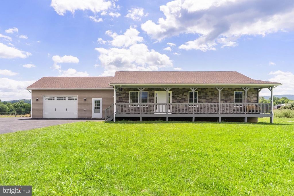 266 SHANNON HILL LN, Charles Town, WV 25414