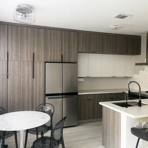 8135 NW 108th Ave, Doral, FL 33178