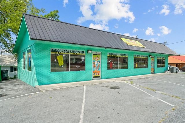 355 S Wall Street, Calhoun, GA 30701