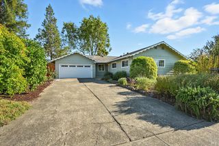 3534 Princeton Dr, Santa Rosa, CA 95405