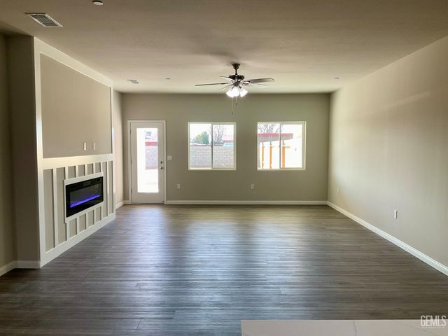 5103 Cohiba Court, Bakersfield, CA 93307