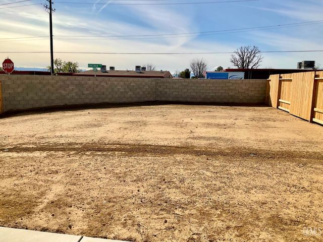 5103 Cohiba Court, Bakersfield, CA 93307