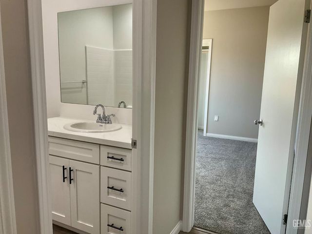 5103 Cohiba Court, Bakersfield, CA 93307