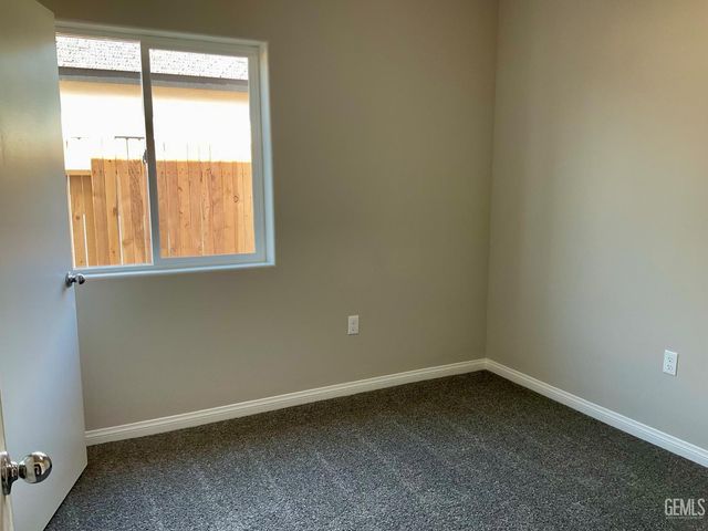 5103 Cohiba Court, Bakersfield, CA 93307