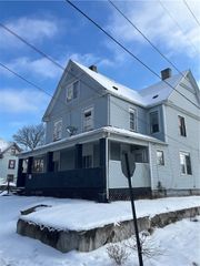 407 Pearson Street, New Castle/4th, PA 16101