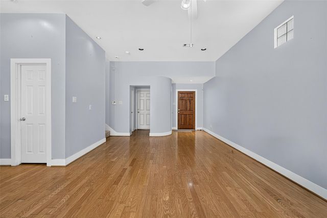 9825 Meredith Elise Court, Houston, TX 77025