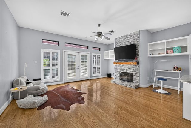 9825 Meredith Elise Court, Houston, TX 77025