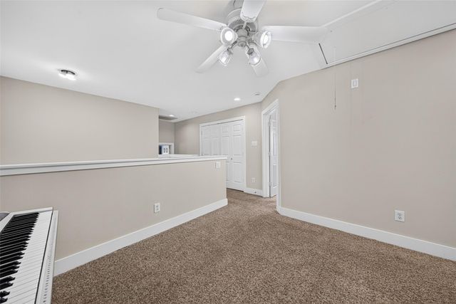 9825 Meredith Elise Court, Houston, TX 77025